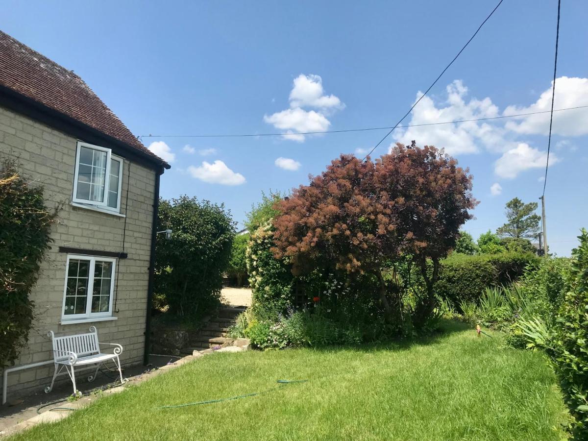 Charming Modernized Country Cottage Near Mere, Wiltshire 米尔 外观 照片